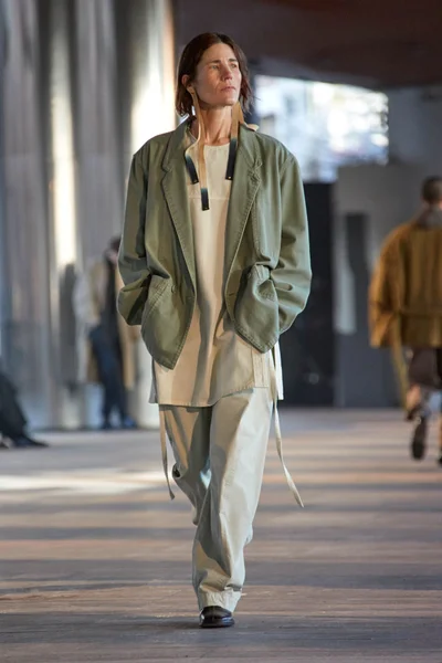 Look 38